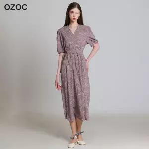 [오조크(OZOC)] 나염 앞터널 셔링 볼륨 원피스(택가격:114000원)