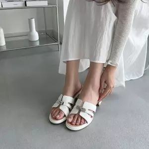 [신세계라이브쇼핑][옷자락] 여자 여름 데일리 소가죽 미들힐 샌들