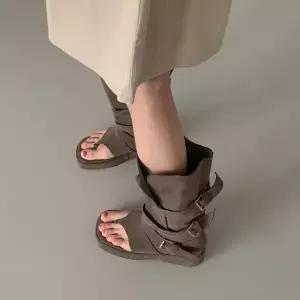여자 데일리 시크 유니크 썸머 부츠 샌들