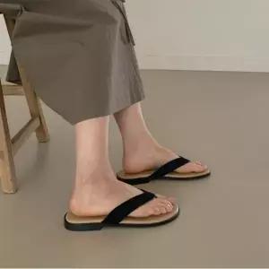 여자 편안한 낮은굽 심플 데일리 쪼리 샌들