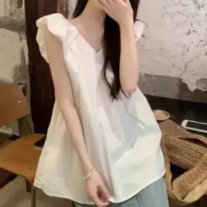 여성블라우스 여성 프릴 러블리 소매 상의 원픽 스타일 블라우스 기본데일리룩 청순 데일리룩 브이넥 여름