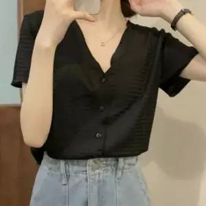 ( )여성블라우스 아이템 원픽 여성 청순한 기본데일리룩 필수 반팔블라우스 여름블라우스 브이넥 블라우스