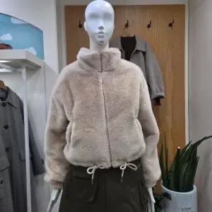 DP01 숏 밍크페이크퍼 재킷 CP9WJK02 (43897468)