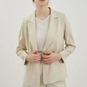 [올리비아로렌]올리비아로렌 HC03 레귤러 박시  자켓 VOC FU4M 3111 (32766265)