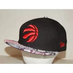 [관부가세포함] New Era 토론토 랩터스 9Fifty 모자/캡 플랫빌 블랙 w/ 파충류 가죽 빌 NBA
