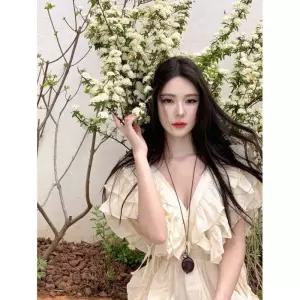 엘럽 원피스 여자 브이넥 프렌치 롱스커트 바캉스 해변 쉬폰 원템1
