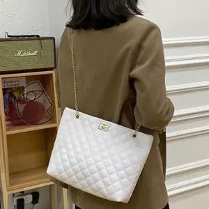 여성 퀄팅 체인 쇼퍼백 숄더백 가방 골드체인 버클포인트 넉넉한수납 가방 데이트 하객룩