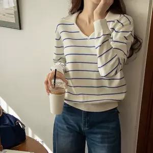 마르 스트라이프 브이 카라 니트