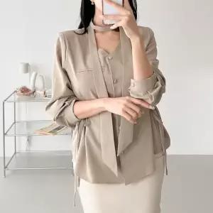 여자 클래식 사이드리본 여리핏 타이넥 블라우스_5