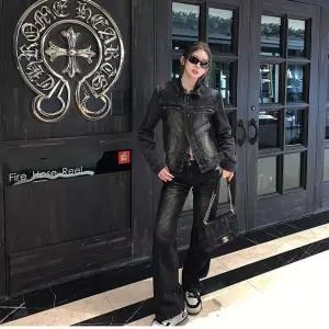 블랙 여성 가을 하이웨스트 플레어 청바지 트렌디 슬림핏 아이템 와이드 데님팬츠 스트레이트 부츠컷 HT3
