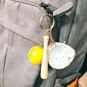 키링 개업 키홀더 커플 미니어처 화이트 배트 글러브 베이스볼 용품 야구키링 동호회 스포츠 열쇠고리