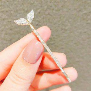 머리핀 고래 반짝이 앞머리 포인트 꼬리 헤어핀