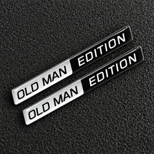 2개입 노인 에디션 3D 엠블럼 스티커 배지 펜더 재미있는 노인 에디션 데칼 자동차 교체용 도어 장식 (범용)
