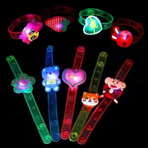 12/24/36 Pcs 귀여운 글로우 팔찌 장난감 유치원 상금 어린이 생일 파티 호의 패키지 Pinata 필러