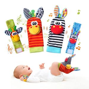 4Pcs 아기 딸랑이 장난감 동물 양말 손목 스트랩 + 딸랑이 아기 발 양말 버그 손목 스트랩 유아 양말 젖꼭지 장난감 0-12 개월