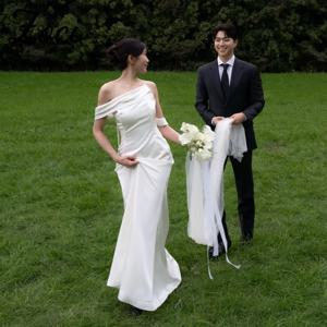 Zoci 우아한 원숄더 한국 웨딩 드레스, 맞춤형 스파게티 스트랩, 인어 신부 원피스, 크레페 사진 촬영 신부 가운