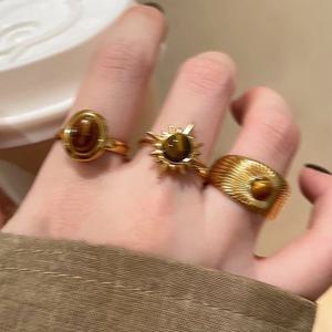 여자를위한 빈티지 브라운 스톤 링 여자 태양 불규칙한 골드 컬러 미적 반지 파인 쥬얼리 패션 파티 액세서리 선물