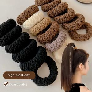 업그레이드된 넓고 두꺼운 머리끈 6개, 포니테일과 번에 잘 어울리는 패셔너블한, 튼튼한 탄성 소재로 제작되어 다마되지 않습니다.
