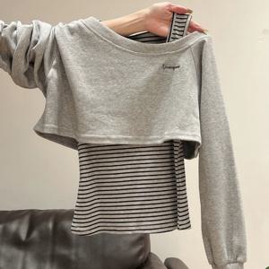 샤 젠화 회색 오프숄더 긴팔 스트라이프 스웨트셔츠 여성 2025 가을 디자인 매칭 베스트 투피스 세트