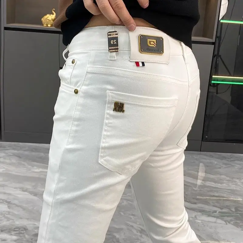 화이트 진 남성 유럽 상품 2025 여름 신상 패션 모터사이클 부츠 심플 슬림핏 탄력성 다용도 슬림핏 바지