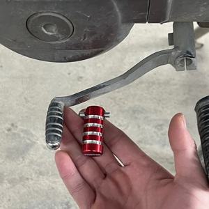 오토바이 기어 변속 레버 풋 패드 페달 범용 페달 킥 스타트 풋 페그 패드 액세서리용 새 CNC 커버