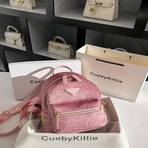 큐비 키티 여성용 벨벳 엠보싱 대용량 백팩 가을 겨울 신상품 북백 캐주얼 다이아몬드 패턴 가죽 가방