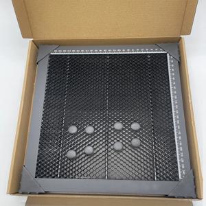레이저 장비 부품 CO2 절단기/레이저 조각기용 벌집형 작업대 TTS-55 300x300/400x400