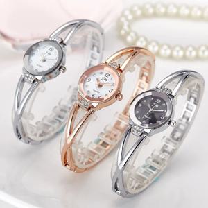 새로운 트렌디 여성 팔찌 시계 Mujer Relojes 작은 다이얼 쿼츠 레저 인기 손목 시계 시간 여성 우아한 시계