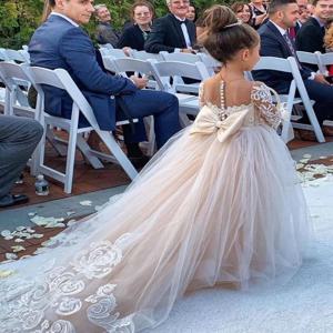 BABYONLINE 결혼식 손님을위한 긴 소매 꽃의 소녀 드레스 활과 신부 들러리 화이트 아이보리 레이스 Tulle First Communion