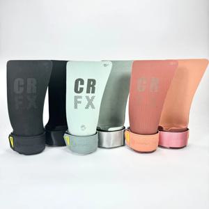 크레이지 폭스 더 빅 트리 시리즈는 최신 마찰 방지 소재를 사용하여 더욱 강력한 그립감과 풀업 팜 가드 세트를 제공합니다.