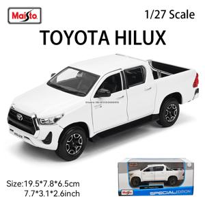 Maisto 1:27 새로운 Toyota Hilux 매우 상세한 다이캐스트 정밀 모델 자동차 모델 컬렉션 선물