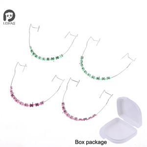 1쌍의 화려한 치아 교정기 모양 가짜 치아 교정기, 후크가 있는 임시 치아 장식, 금속 와이어 브래킷, 박스 포함