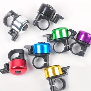 1개의 알루미늄 합금 자전거 벨, 설치가 용이하며 공간을 차지하지 않으며 산악 자전거 및 로드 자전거에 적합합니다.