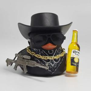 멋진 검정색 노란색 리치 오리 자동차 대시보드 장식품 (무기, 카우보이 모자, 스카프, 선글라스, 금색 체인 포함)