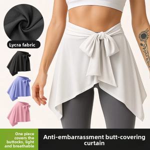 스포츠 및 레저용 아이스 실크 요가 스커트, 눈부심 방지 원피스 방귀 커튼, 조절 가능한 스트랩으로 부자연스러운 방귀 커튼 방지