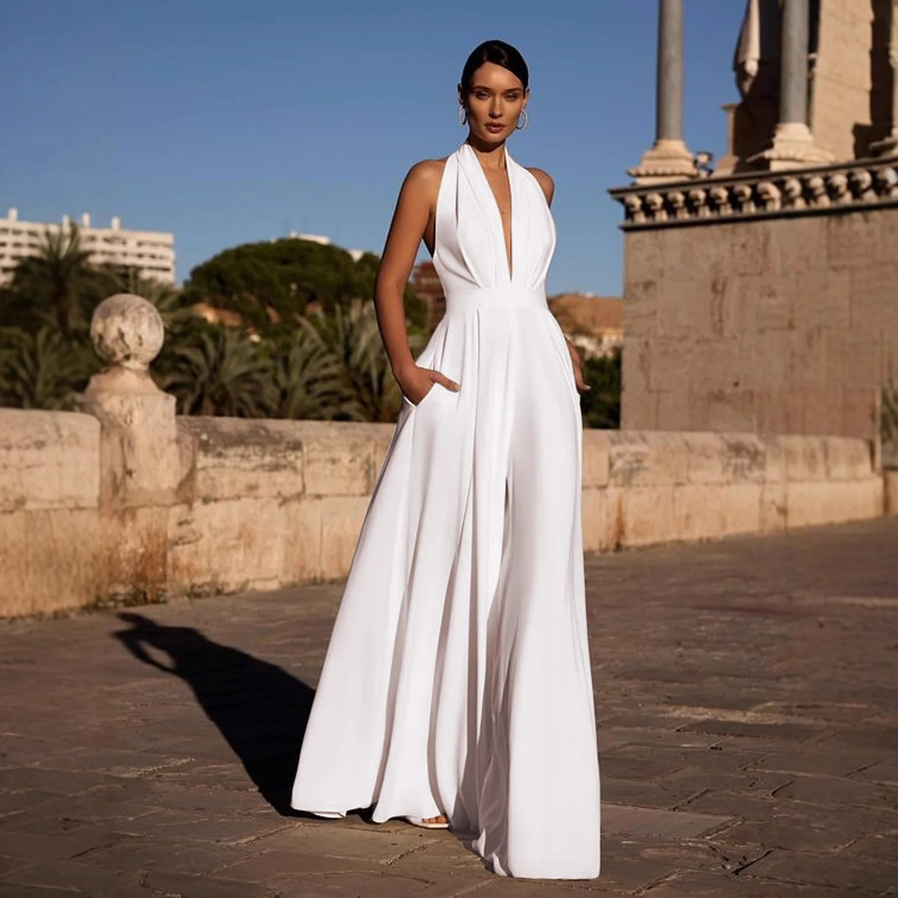 우아한 홀터넥 점프수트 여성 섹시한 딥 브이넥 백리스 하이웨이스트 와이드 레그 점프수트 솔리드 컬러 여성 신상