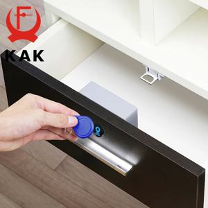 KAK 전자 잠금 장치 로커 RFID 캐비닛 잠금 장치 보이지 않는 센서 잠금 장치 숨겨진 서랍 잠금 장치 열쇠가없는 어린이 안전 잠금 장치 도어 하드웨어