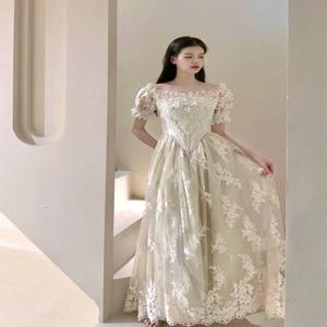 레트로 코트풍 헤비 자수 레이스 피쉬본 드레스 웨딩드레스 이브닝 가운 우아한 여성 패션 여름 컬렉션