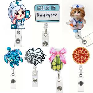 1개 귀여운 찻잔 모양 검은 고양이 배지 클립, 2D 아크릴과 내구성 있는 나일론 끈, 사무직, 간호사에게 적합