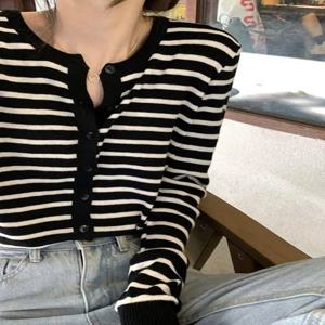 여성용 긴팔 스트라이프 니트 가디건 얇은 패셔너블한 스몰 향수 스타일 레이어링 봄 가을 우아한 슬리밍