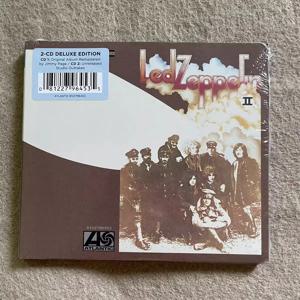 Led Zeppelin II (디럭스 에디션) – 열정적인 팬과 수집가를 위한 미발표 오터키트를 포함한 리마스터링된 하드 록 & 블루스-록 앨범