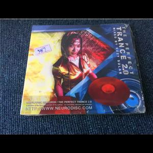 CDSuzy Solar The Perfect Trance 2 0은 분위기가 꿈같고 리듬과 움직임이 가득합니다. 대표적인 편집 스타일