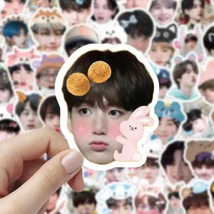 100pcs Kpop 한국 아이돌 귀여운 큰 머리 스티커 방수 DIY 계정 스티커 귀여운 만화 아이돌 스티커 팬 컬렉션 선물