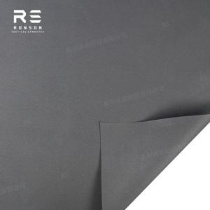 WG 울프 그레이 500D 폴리에스터 전술 방수 코듀라 원단 친환경 염색 아웃도어 기어 WR PU 코팅 원단 재고 있음