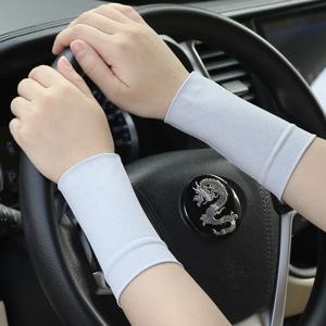 여름 남성의 얇은 얼음 실크 손목 보호대 야외 스포츠 피트니스 선 스크린 장식 팔 슬리브 짧은 멋진 손목 커버 팔 커버