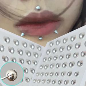 아크릴 자체 접착 방수 비 피어싱 립 네일 스티커 재사용 가능한 가짜 립 네일 눈썹 코 링 바디 배꼽 보석