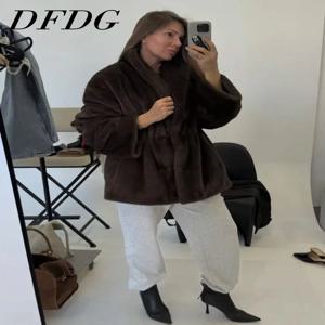 DFDG 여성용 2025 가을 겨울 심플 캐주얼 인조 밍크 퍼 코트 스탠드 칼라 에코 플러시 재킷 두꺼운 디자이너 아우터웨어 코트