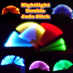 야광 쌍절곤 이중 섹션 스태프 무지개 형광 퍼포먼스 트레이닝 라이트업 진동 센서 스위치 내구성 강한 신제품