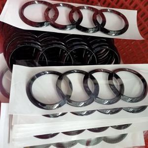 1pc 4 링 ABS 자동차 후드 프론트 보닛 그릴 뒷 트렁크 엠블럼 로고 스티커 아우디 A3 A4 A5 A6 A7 Q2 Q3 Q5 Q8 TT 블랙/실버