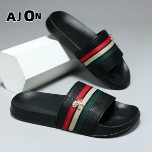 여름 남성 신발 스포츠 캐주얼 슬리퍼 실내 및 실외 EVA 신발 미끄럼 방지 남성 비치 야외 정원 샌들 크기 39-45